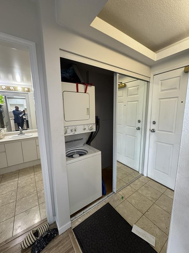 404 10899 University Drive Property Photo 16