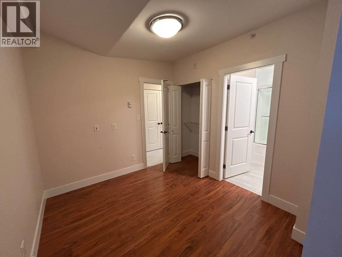 4xx 191 11th Avenue Property Photo 6