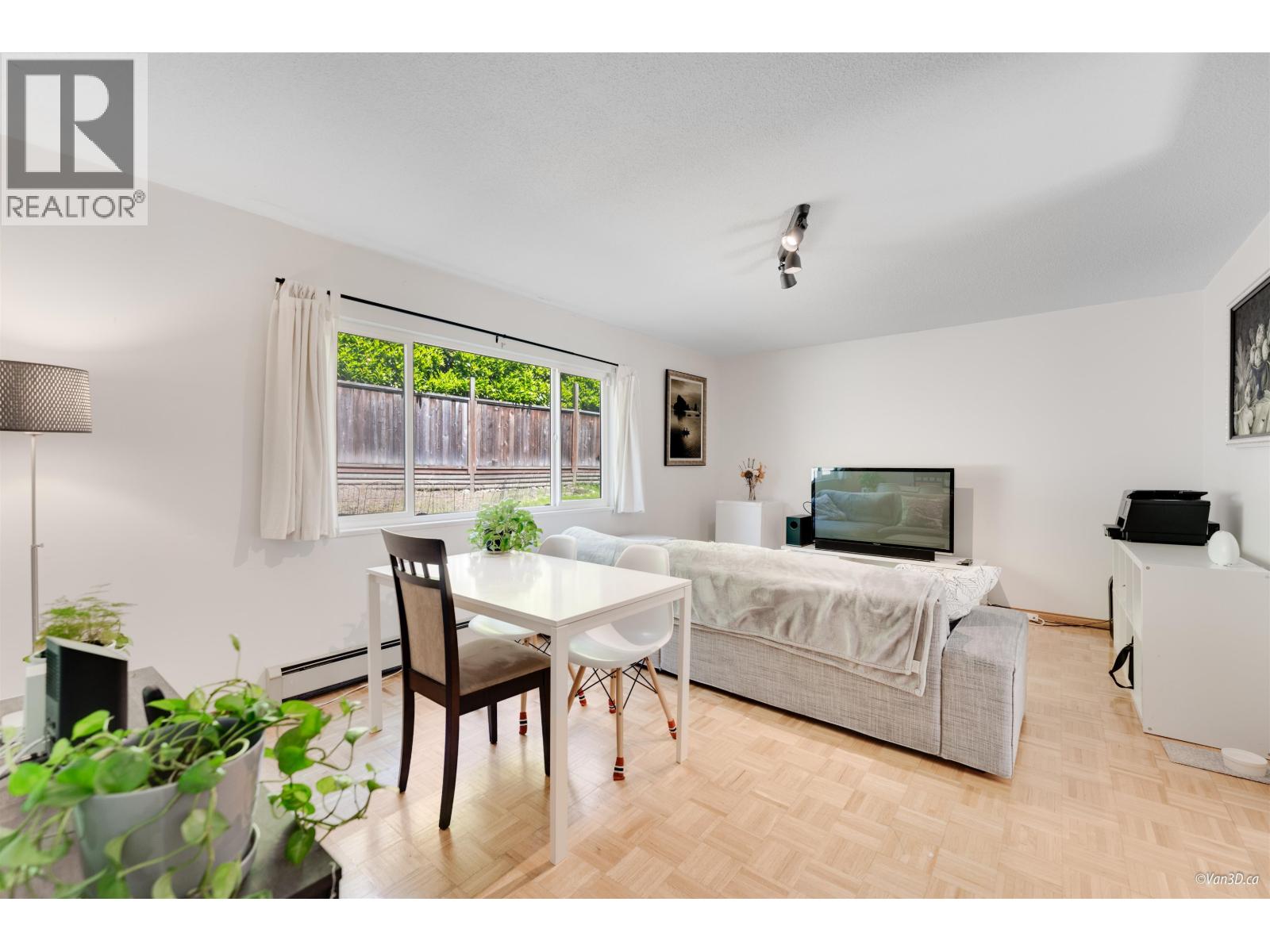 Back Unit 8607 Selkirk Street Property Photo 3