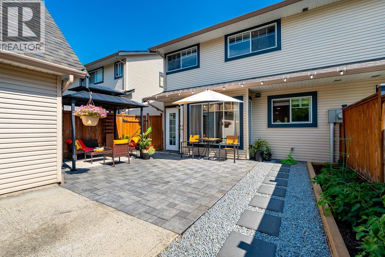 19 11536 236 Street Property Photo 28
