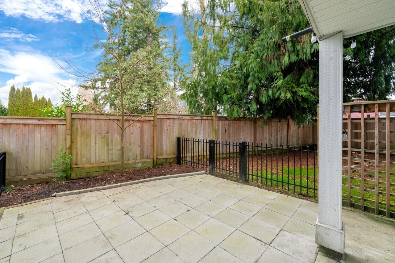 56 11556 72a Avenue Property Photo 2