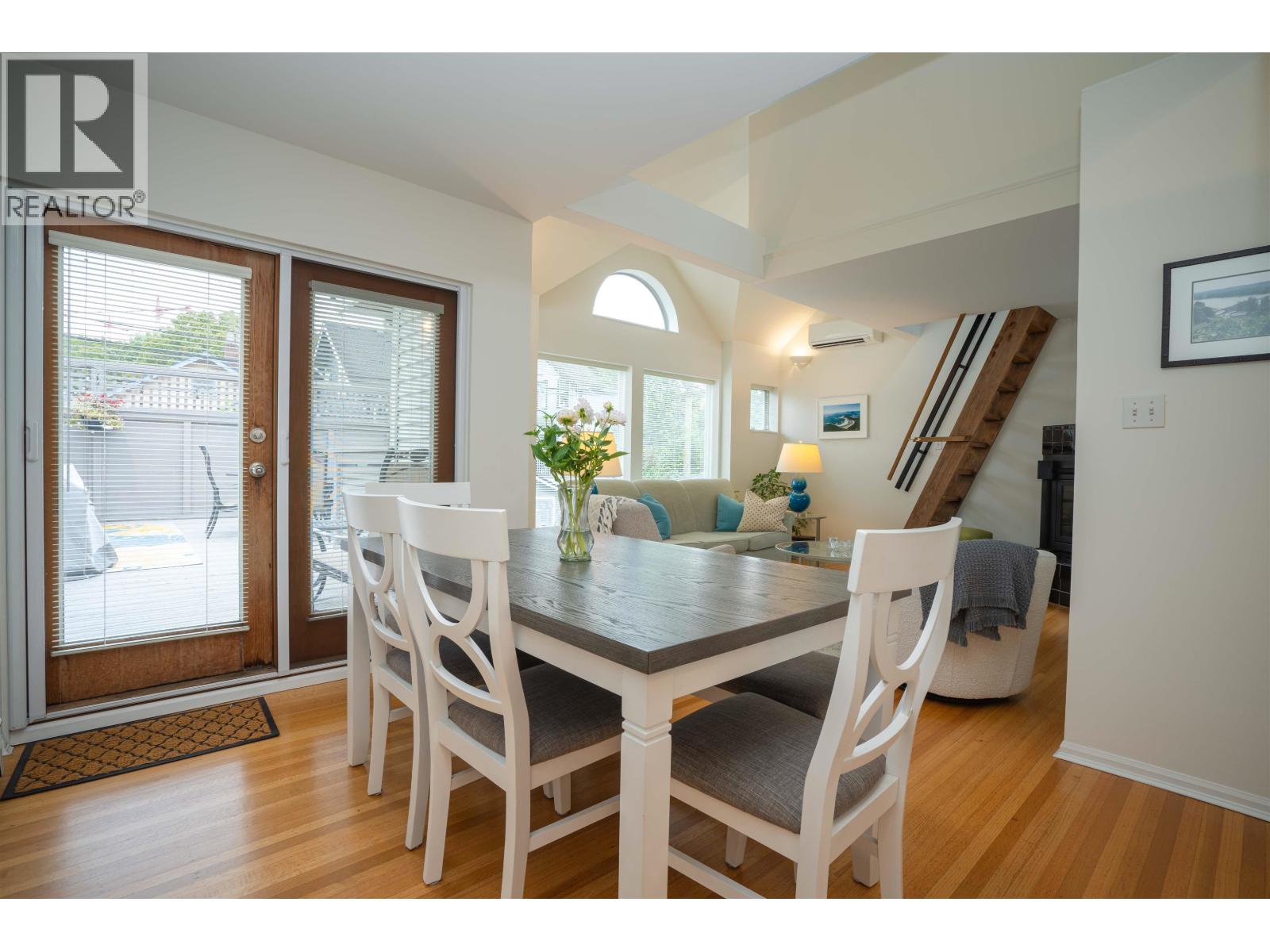 1346 Laburnum Street Property Photo 2