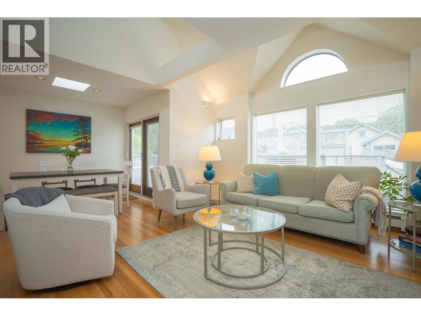 1346 Laburnum Street Property Photo 8