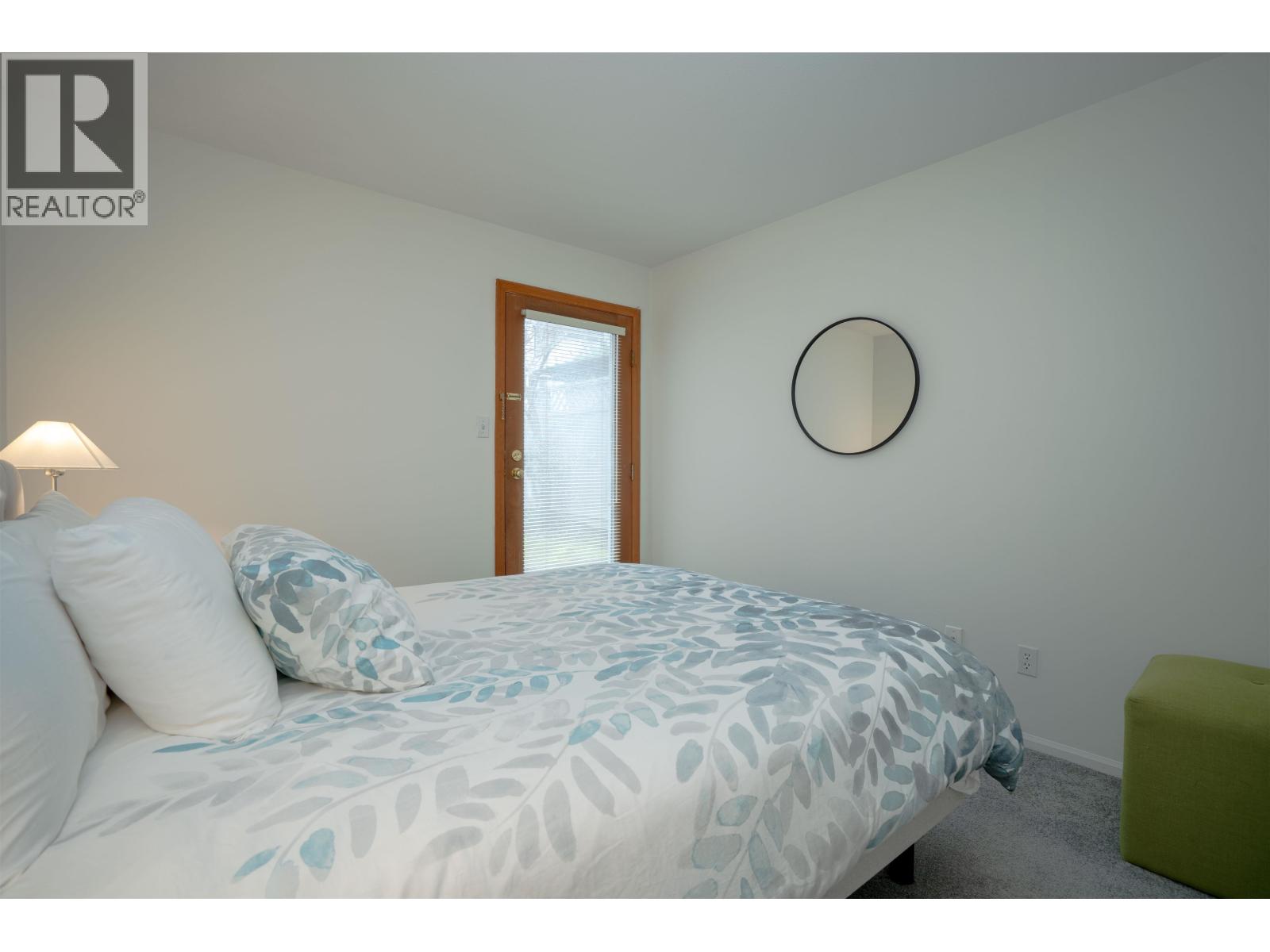 1346 Laburnum Street Property Photo 27