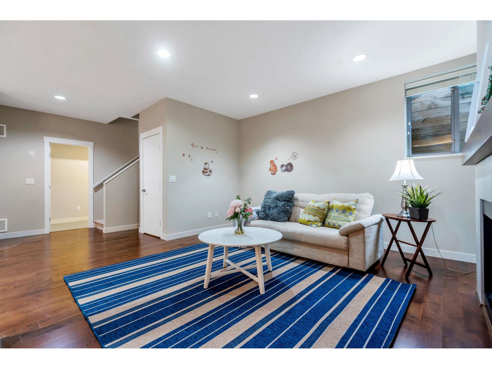 40 2603 162 Street Property Photo 16