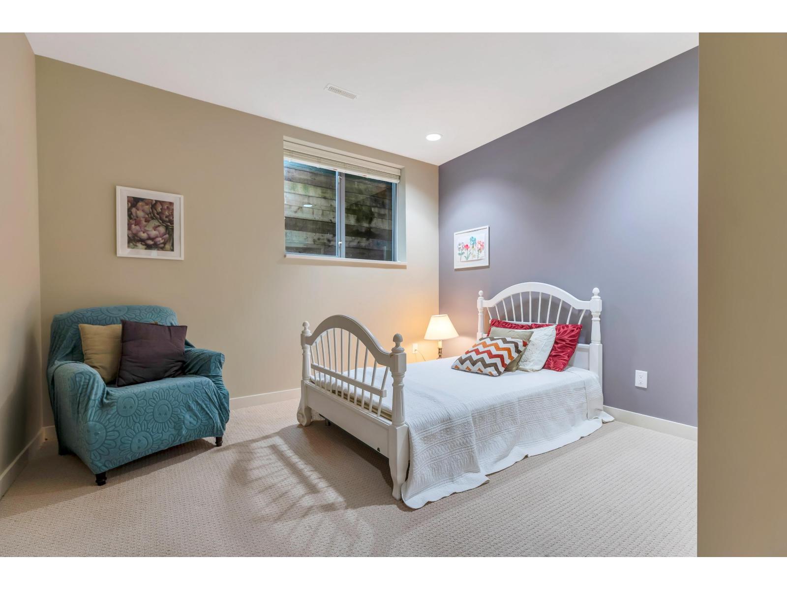40 2603 162 Street Property Photo 20