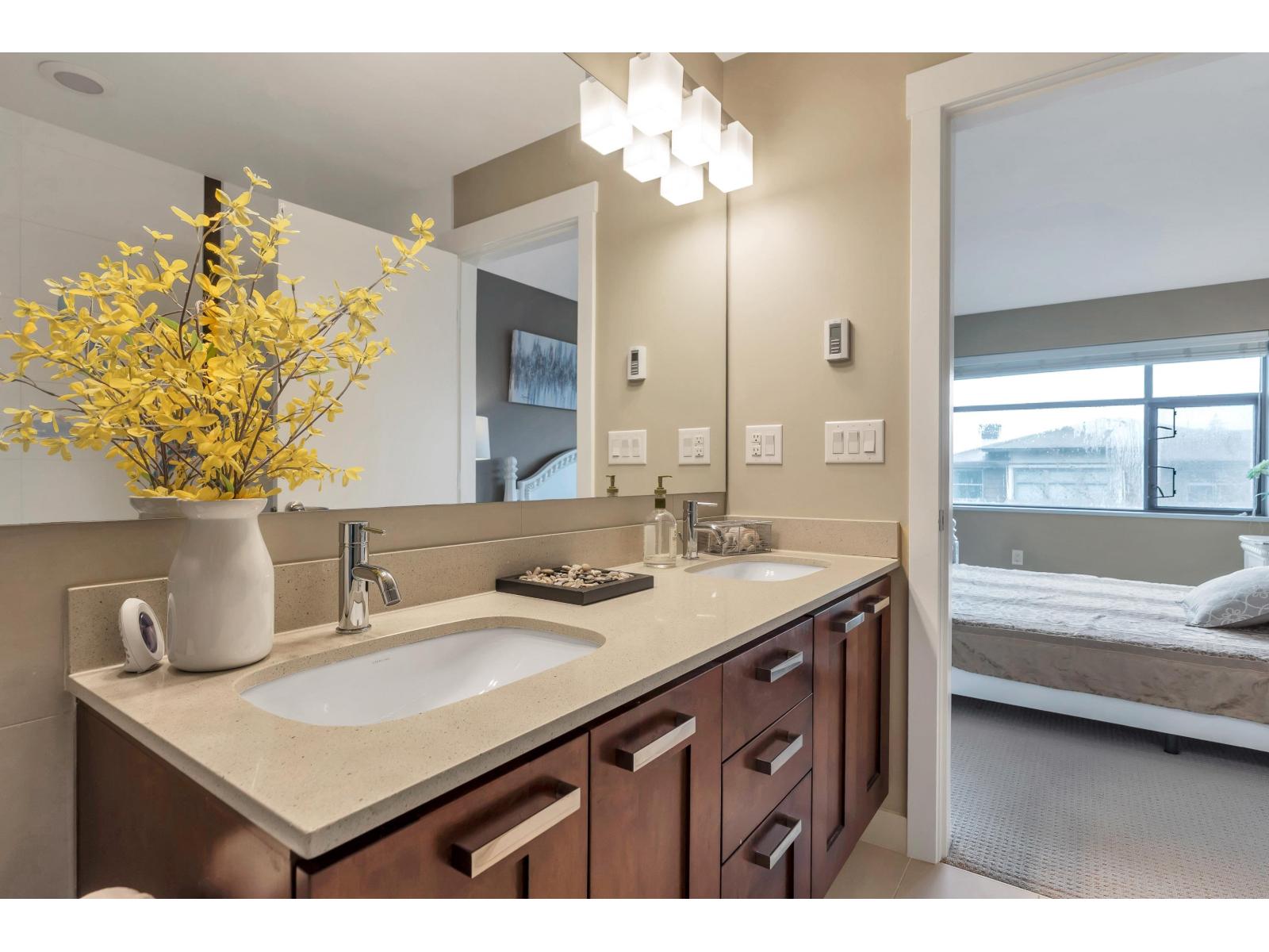 40 2603 162 Street Property Photo 27