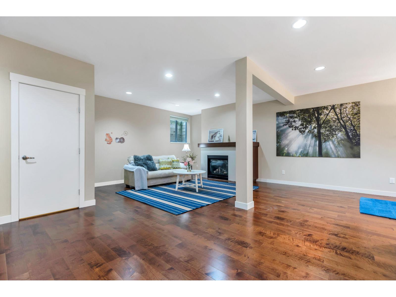 40 2603 162 Street Property Photo 35