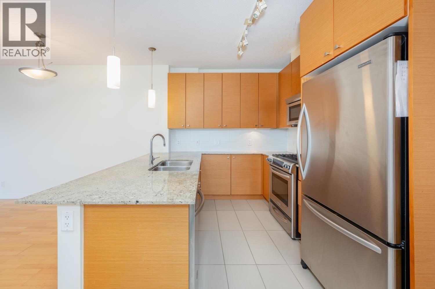 809 7360 Elmbridge Way Property Photo 6