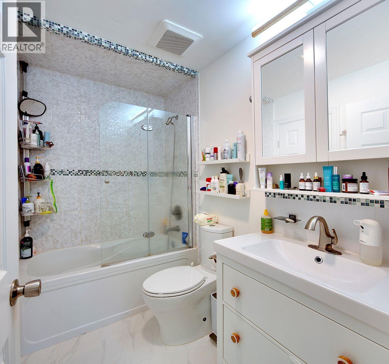 1840 Purcell Way Property Photo 21