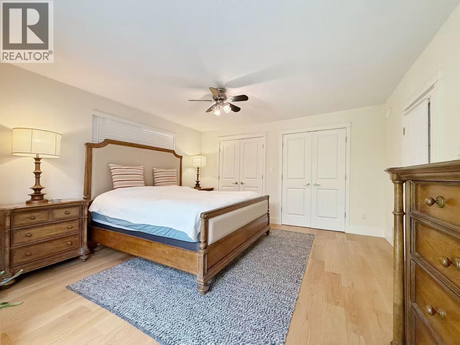 12239 Skillen Street Property Photo 23