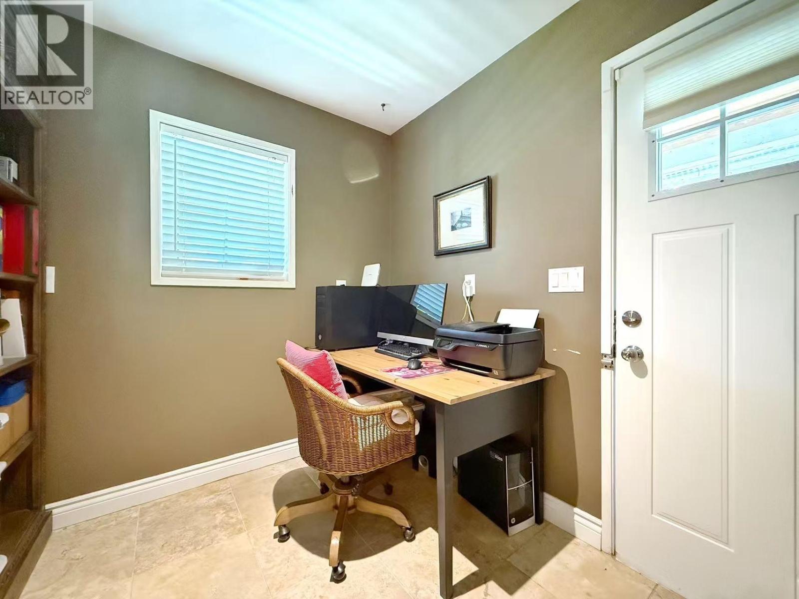 12239 Skillen Street Property Photo 27