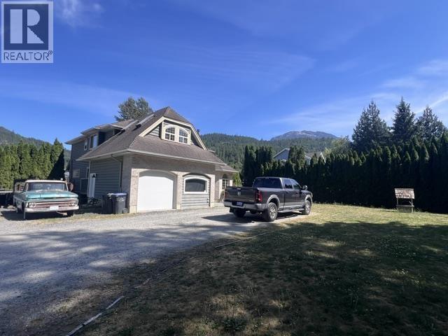 38940 Loggers Lane Property Photo 2