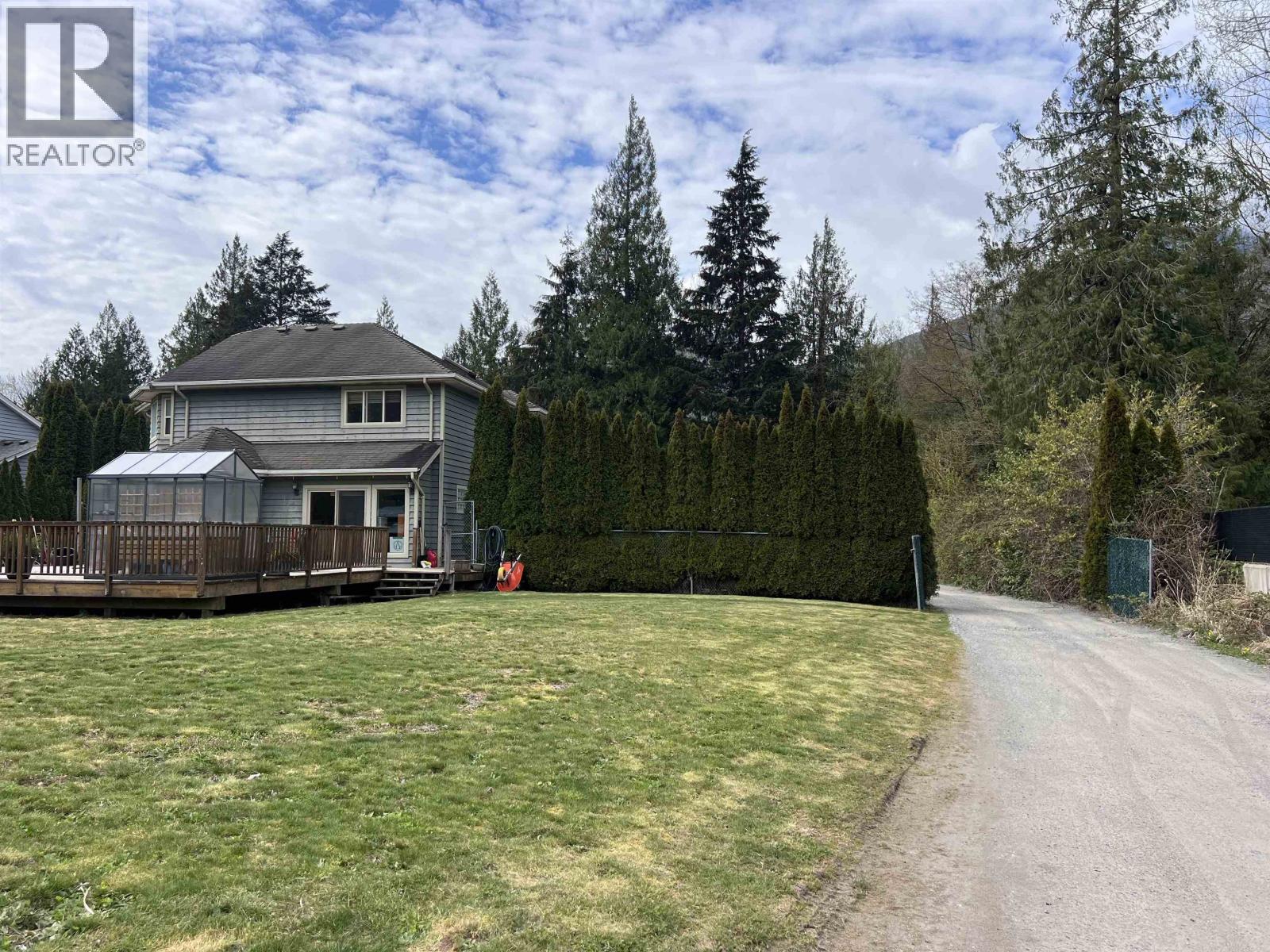 38940 Loggers Lane Property Photo 16