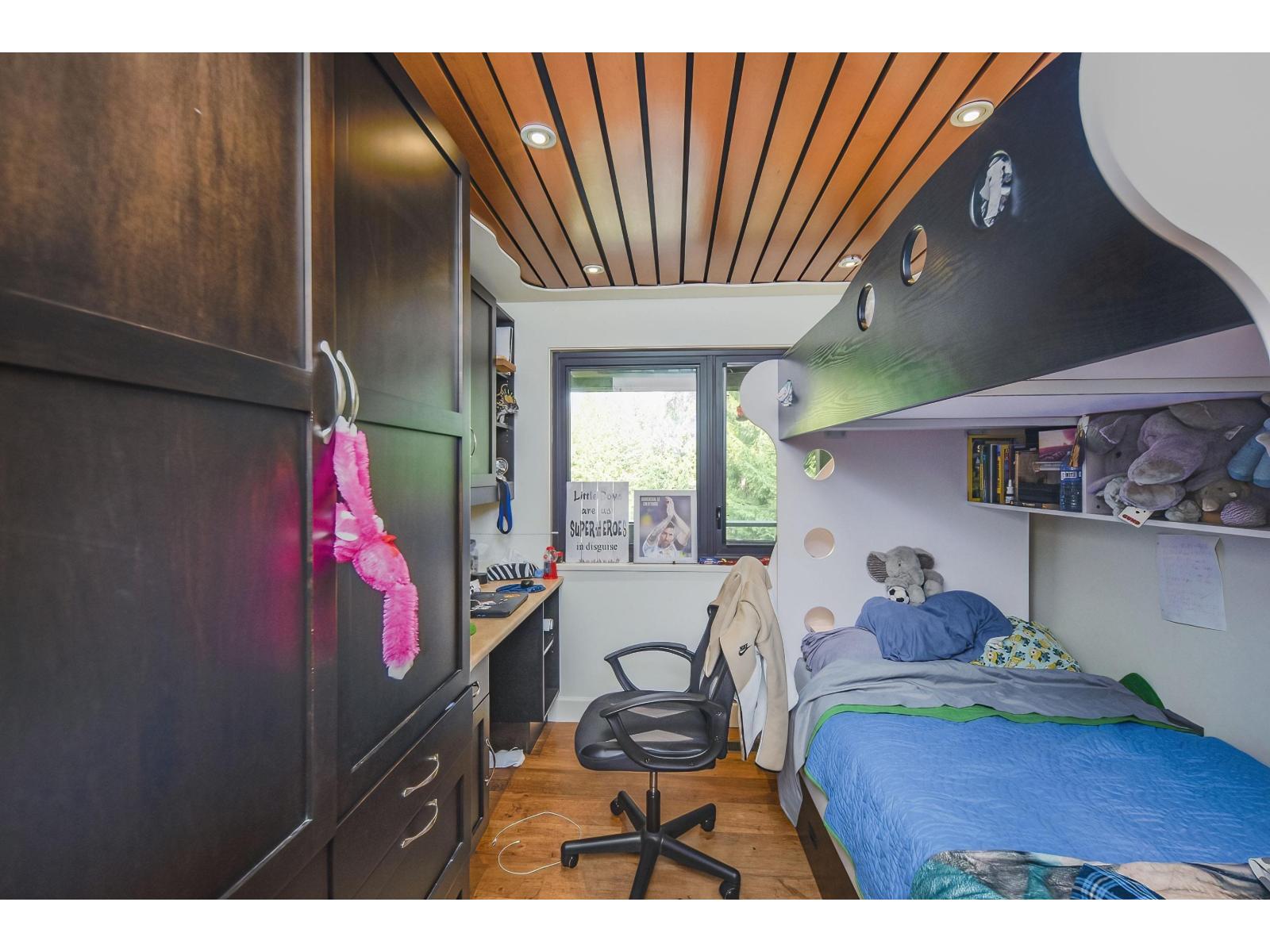 14275 28 Avenue Property Photo 14