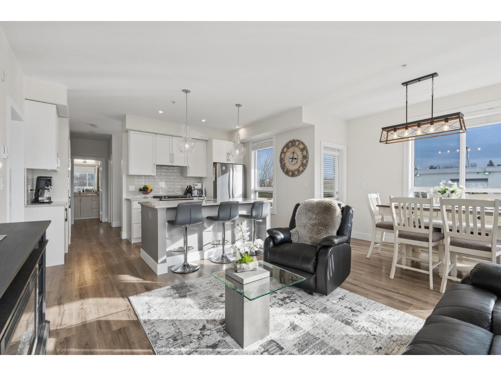 212 32838 Ventura Avenue Avenue Property Photo 10