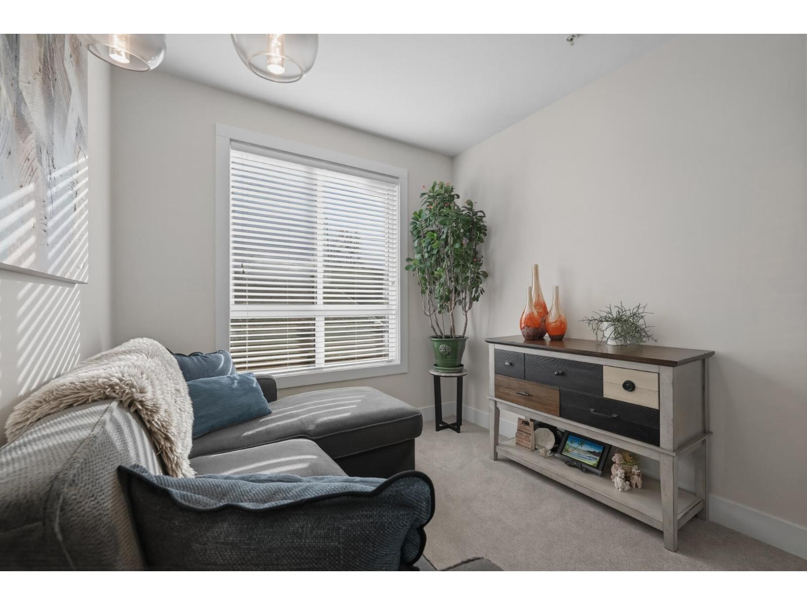 212 32838 Ventura Avenue Avenue Property Photo 12