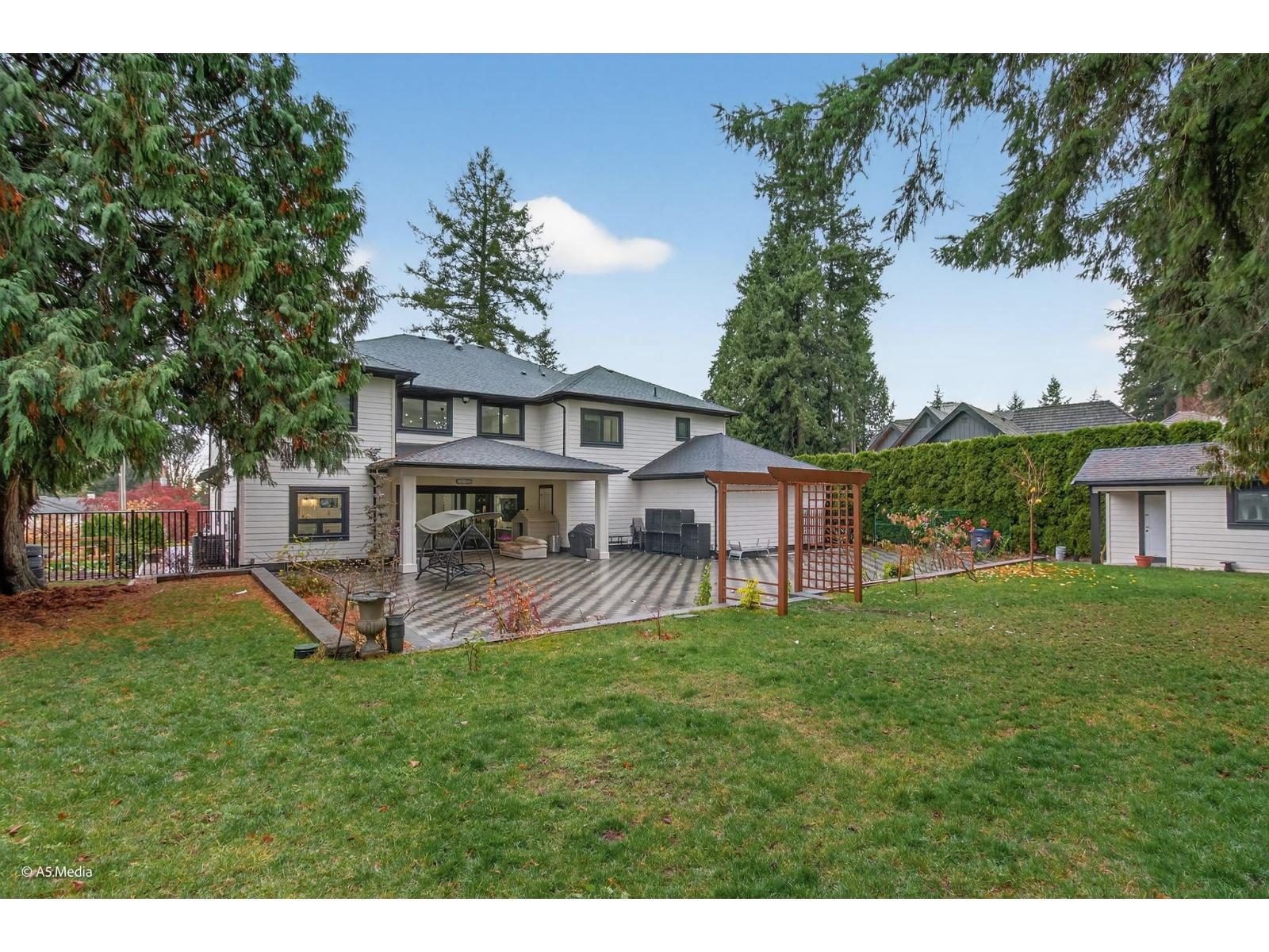 12673 54 Avenue Property Photo 5