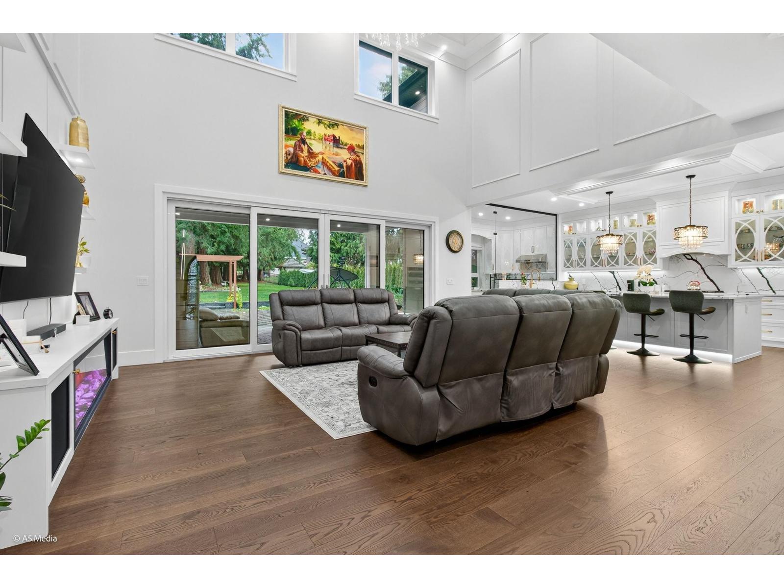 12673 54 Avenue Property Photo 16