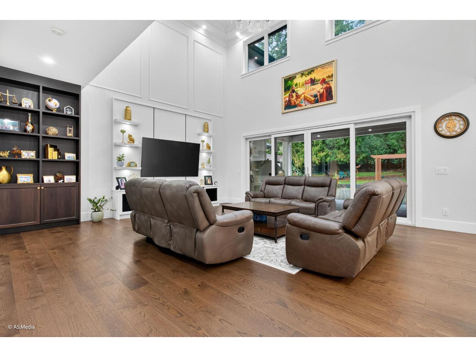 12673 54 Avenue Property Photo 17