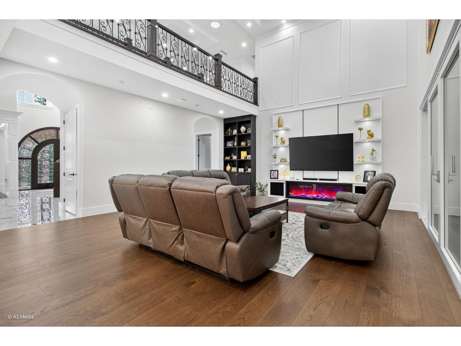 12673 54 Avenue Property Photo 18