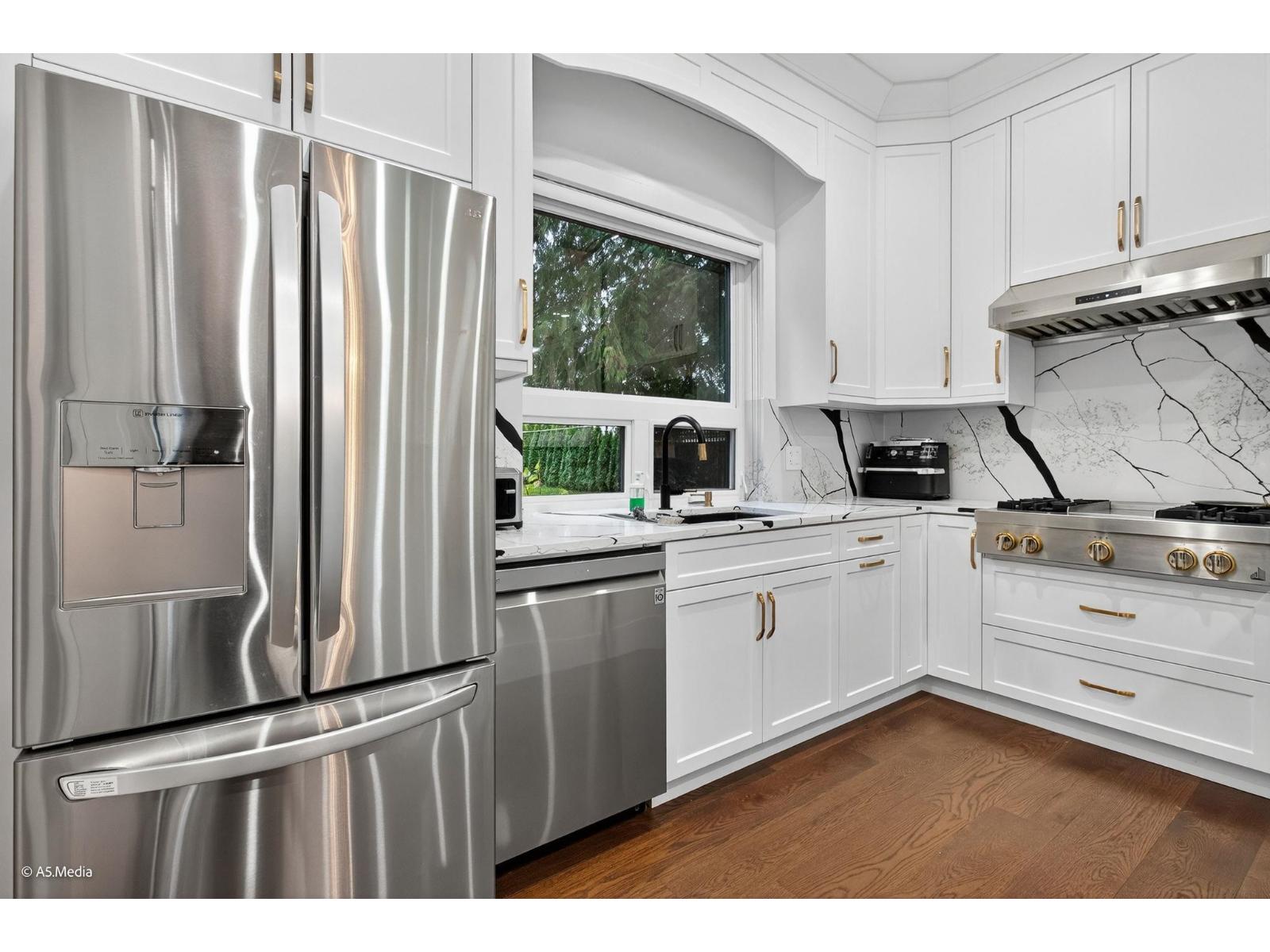 12673 54 Avenue Property Photo 24