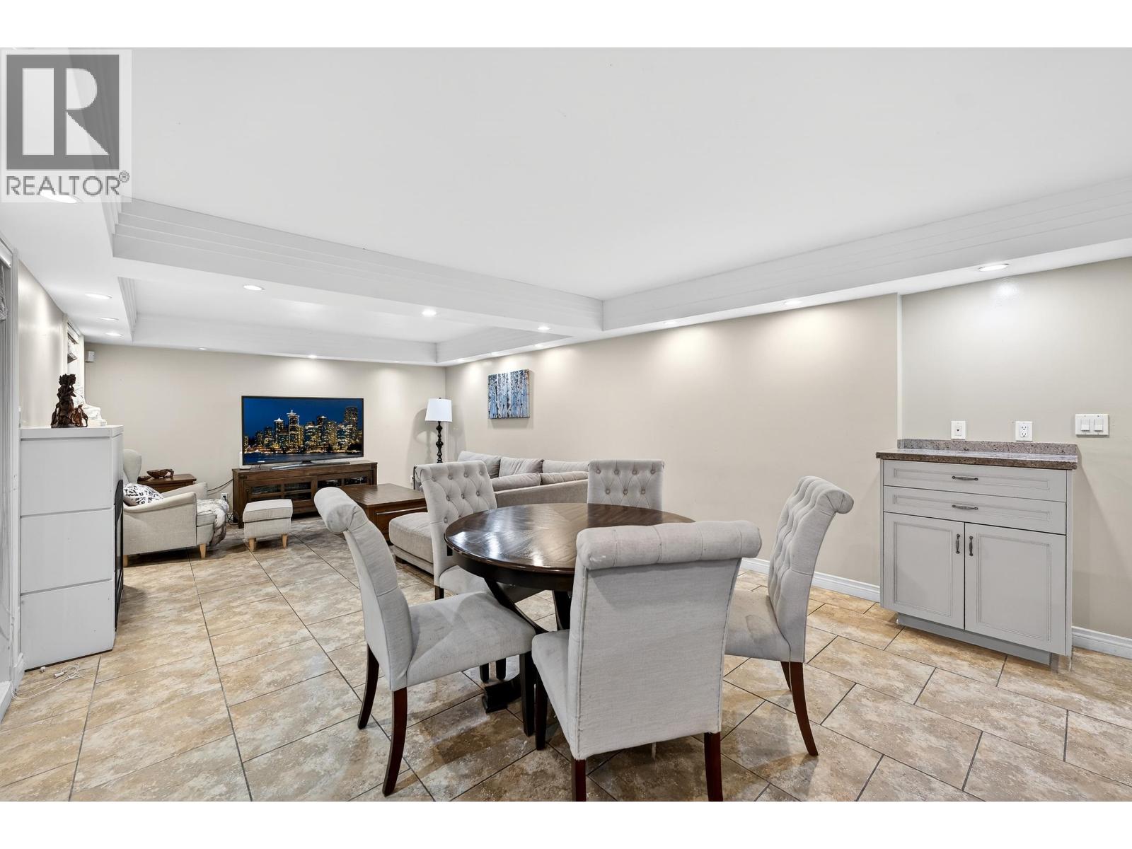 1375 Burnside Road Property Photo 20