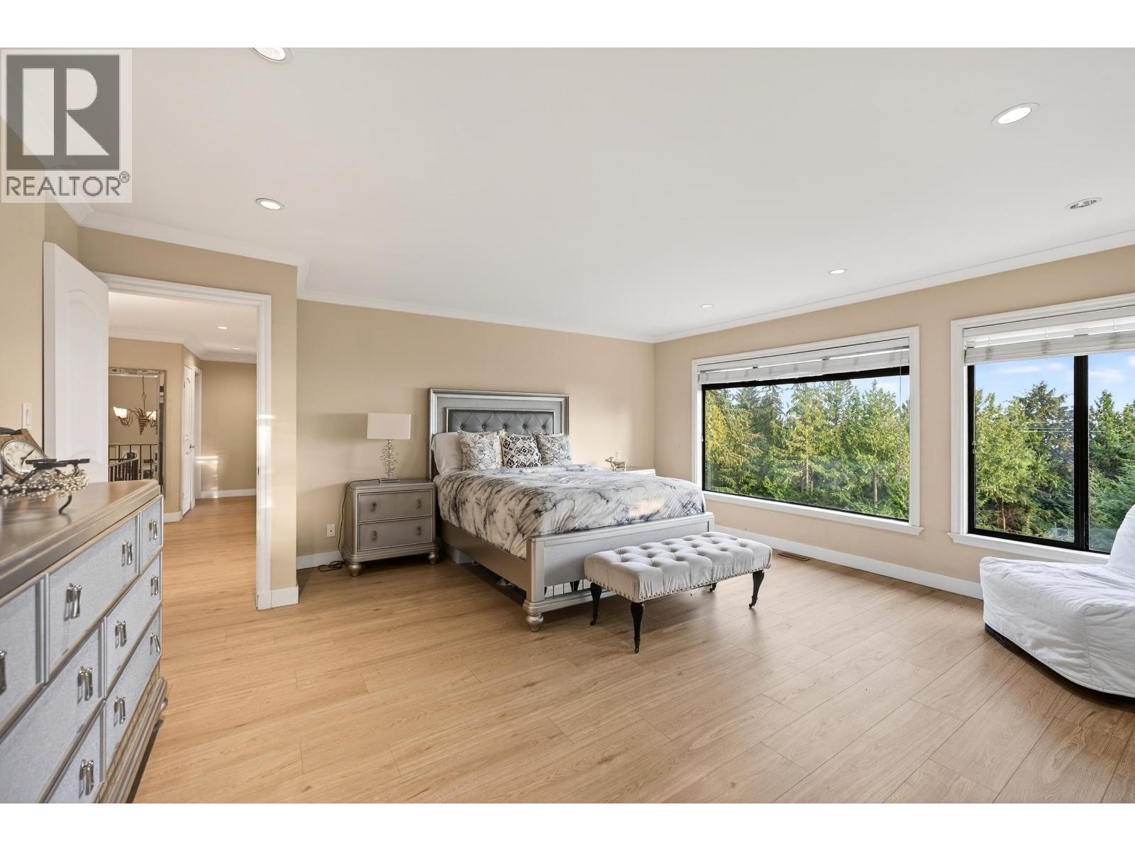 1375 Burnside Road Property Photo 27