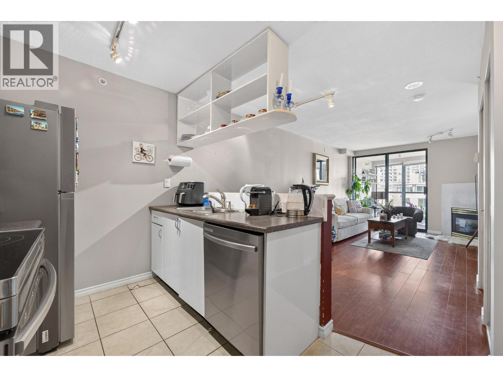 903 939 Homer Street Property Photo 2