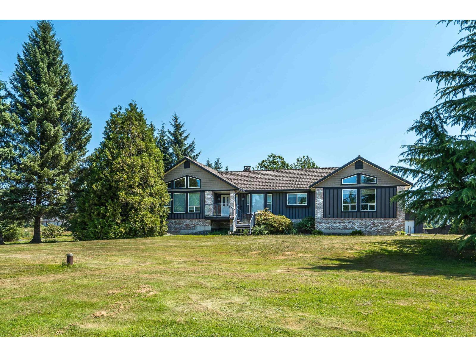 7094 267 Street Property Photo 4