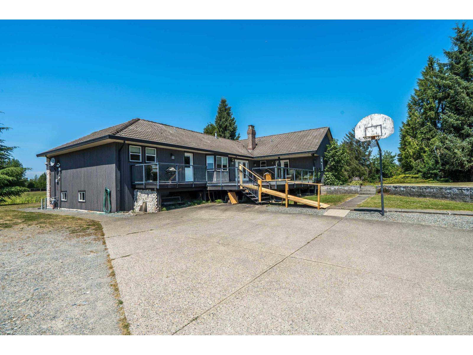 7094 267 Street Property Photo 5