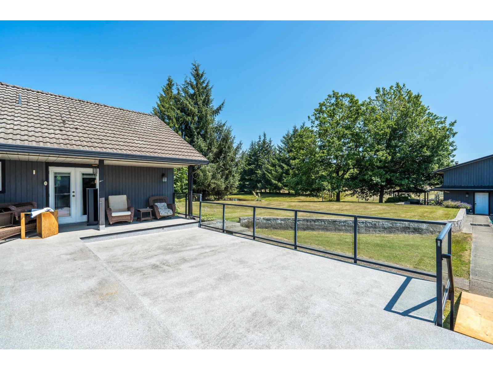 7094 267 Street Property Photo 7