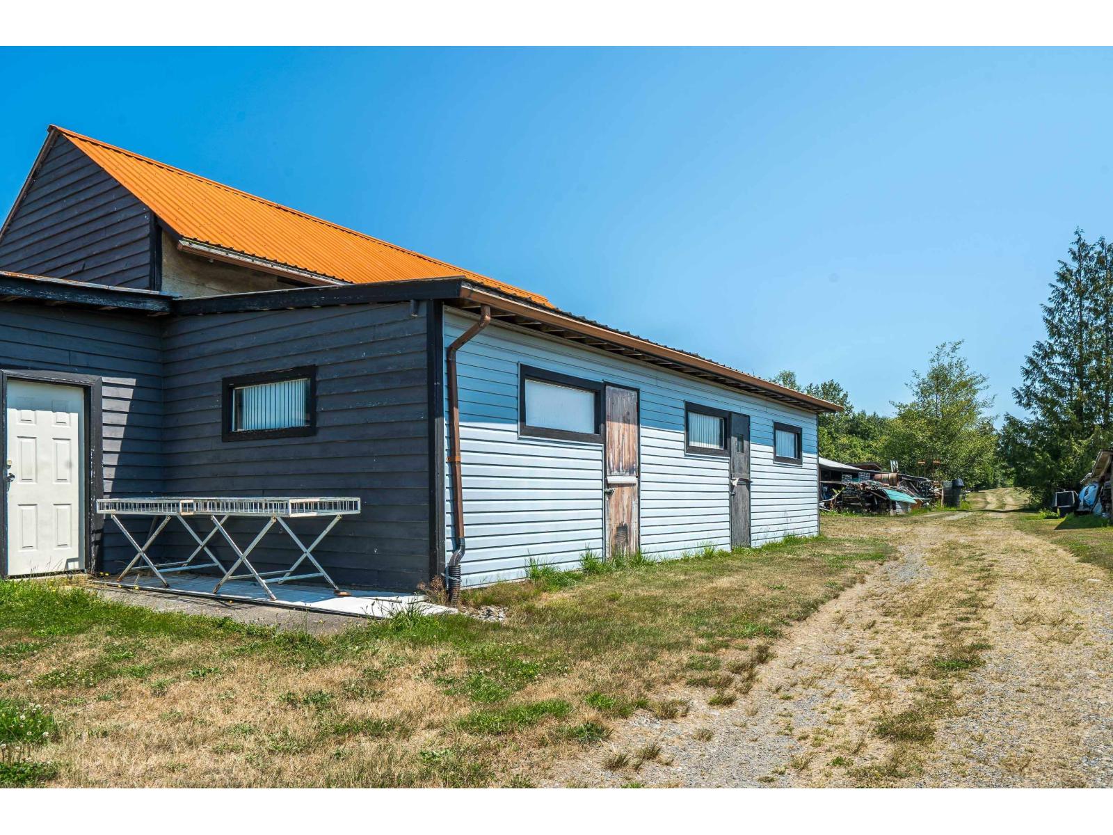 7094 267 Street Property Photo 17