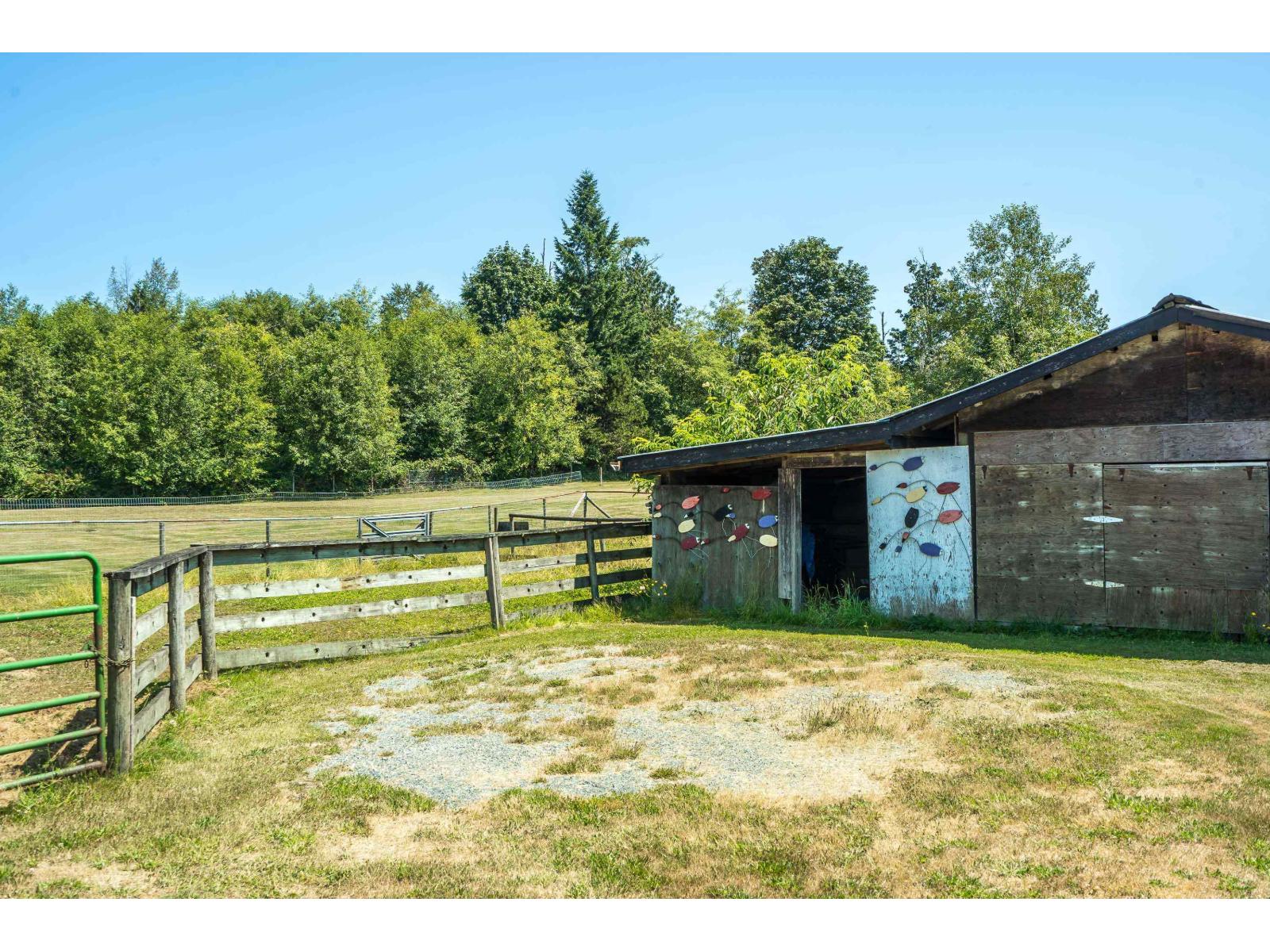 7094 267 Street Property Photo 20
