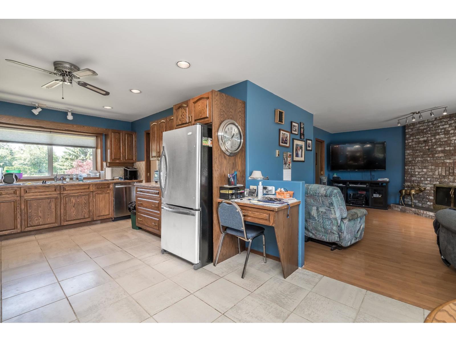 7094 267 Street Property Photo 27