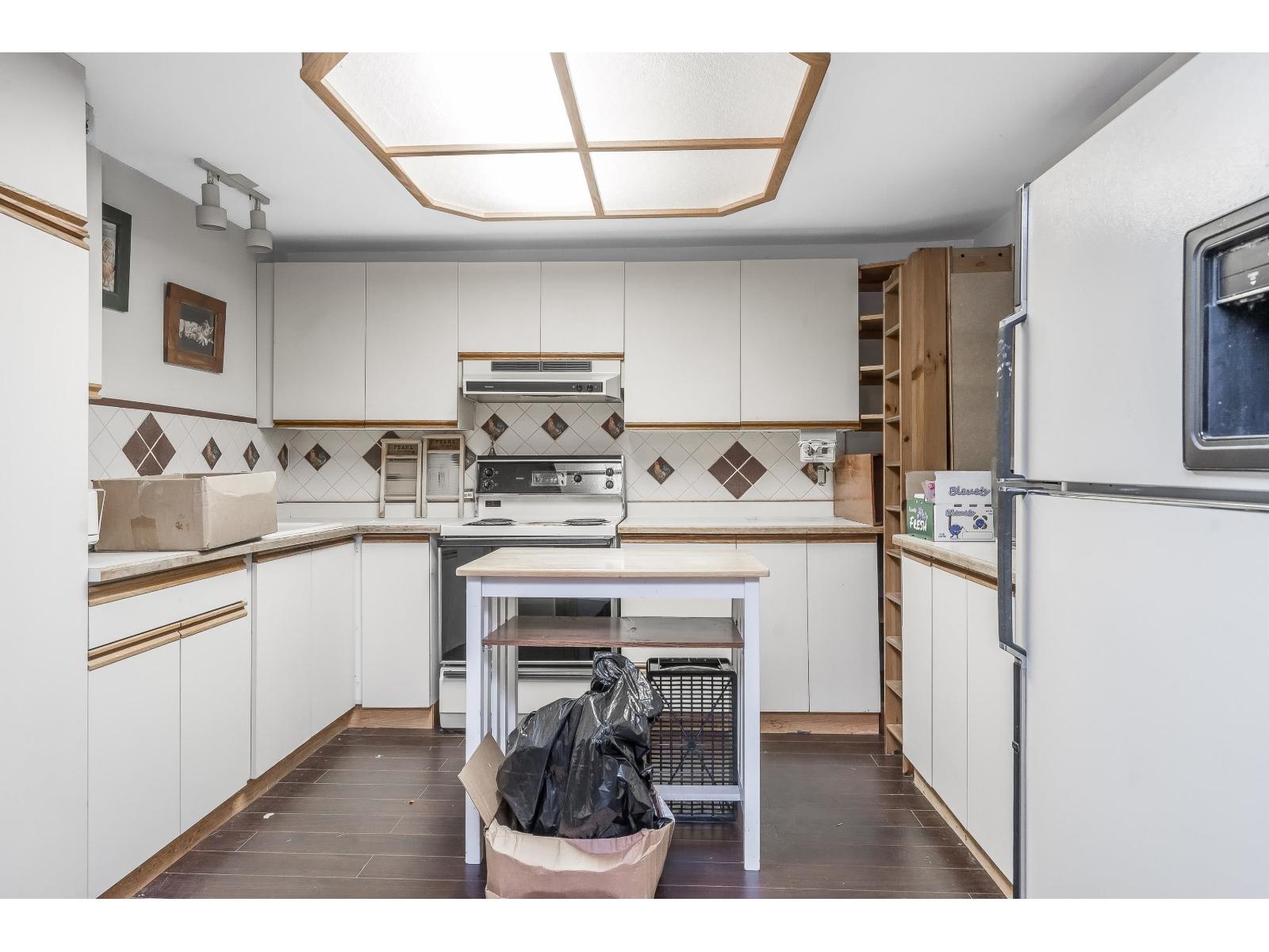 7094 267 Street Property Photo 37