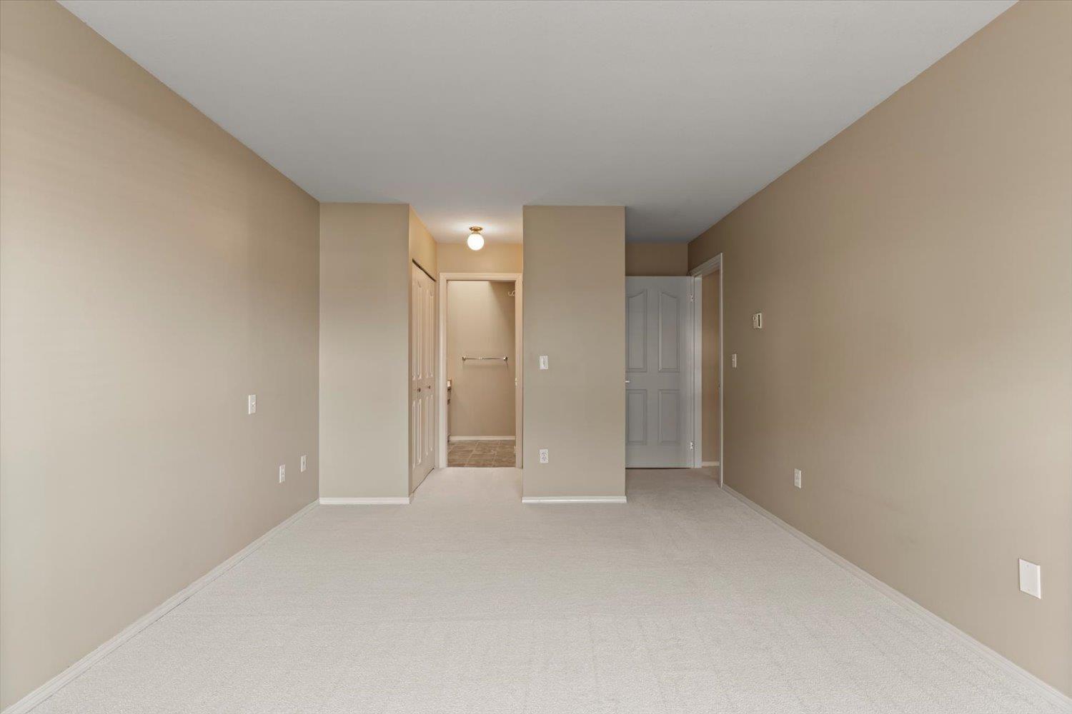 45660 Knight Road #306 Property Photo 11