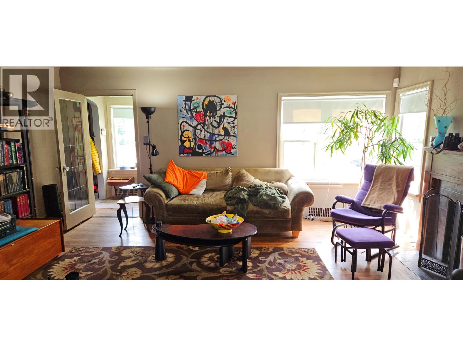 5284 East Boulevard Property Photo 5