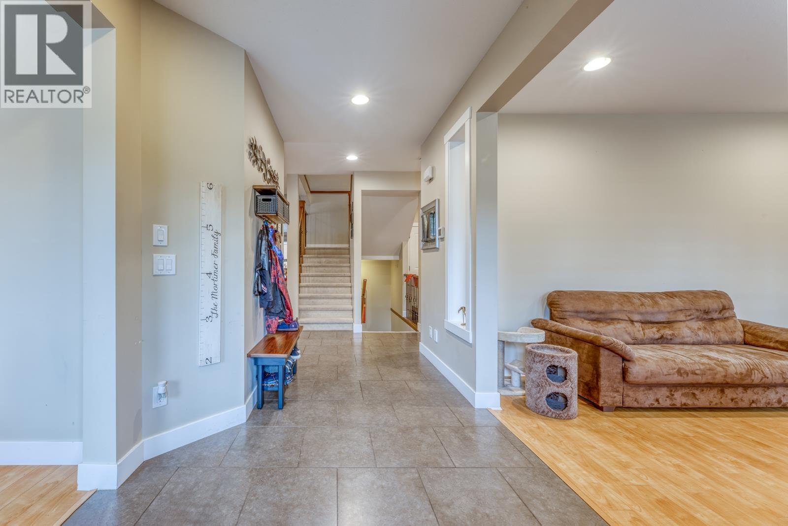 22834 Foreman Drive Property Photo 4