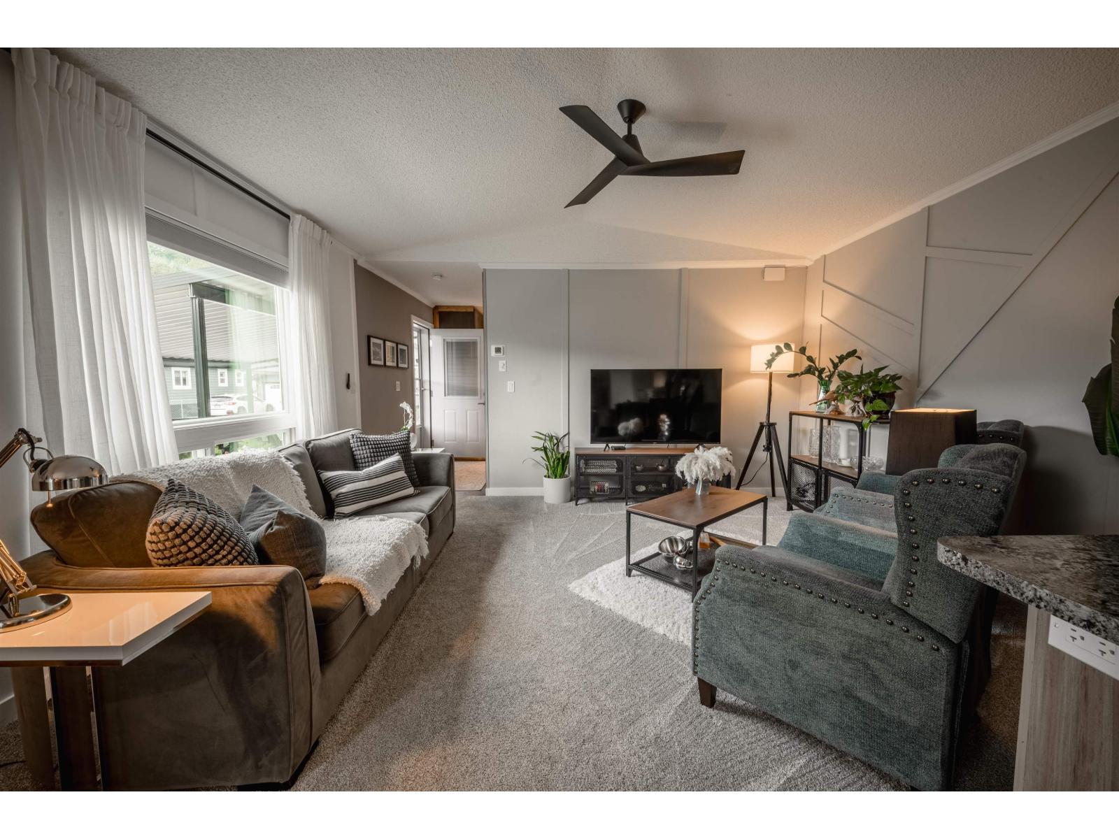 59060 Lougheed Highway #43 Property Photo 3