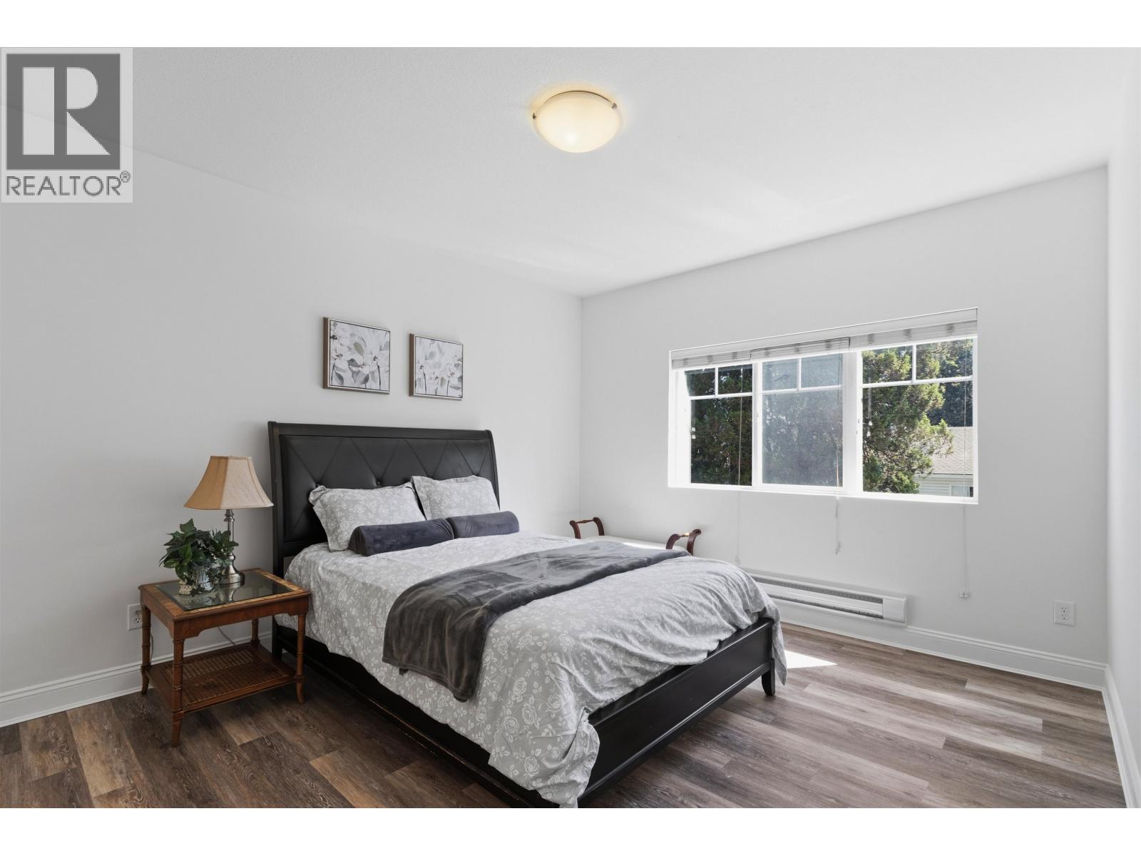 411 22150 Dewdney Trunk Road Property Photo 12