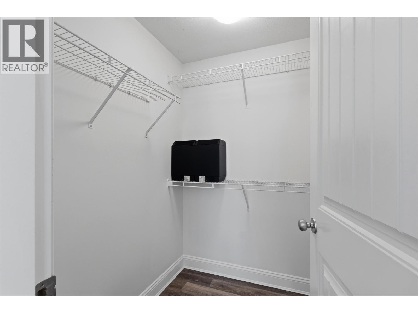 411 22150 Dewdney Trunk Road Property Photo 13