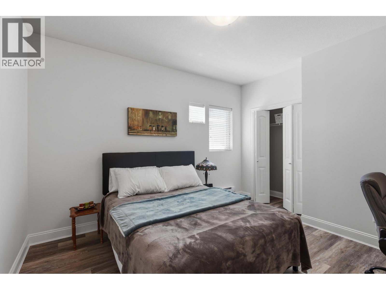 411 22150 Dewdney Trunk Road Property Photo 18