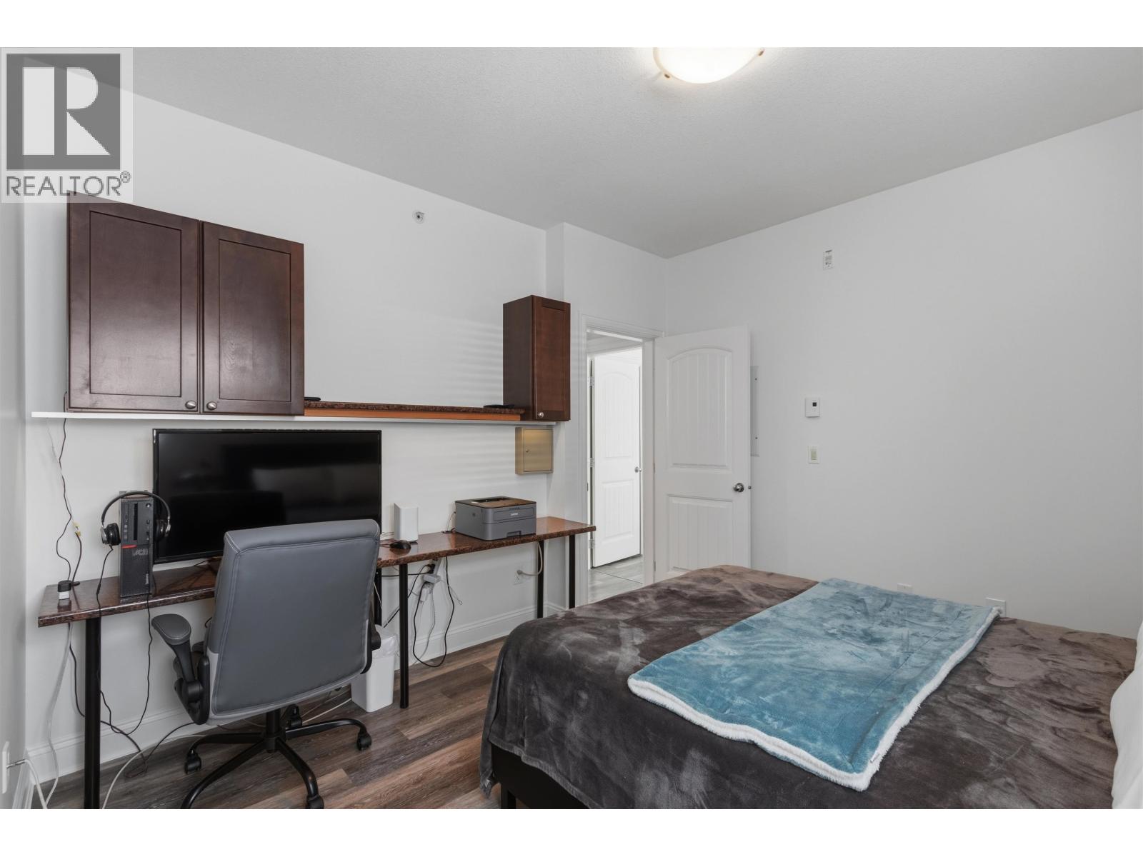411 22150 Dewdney Trunk Road Property Photo 19