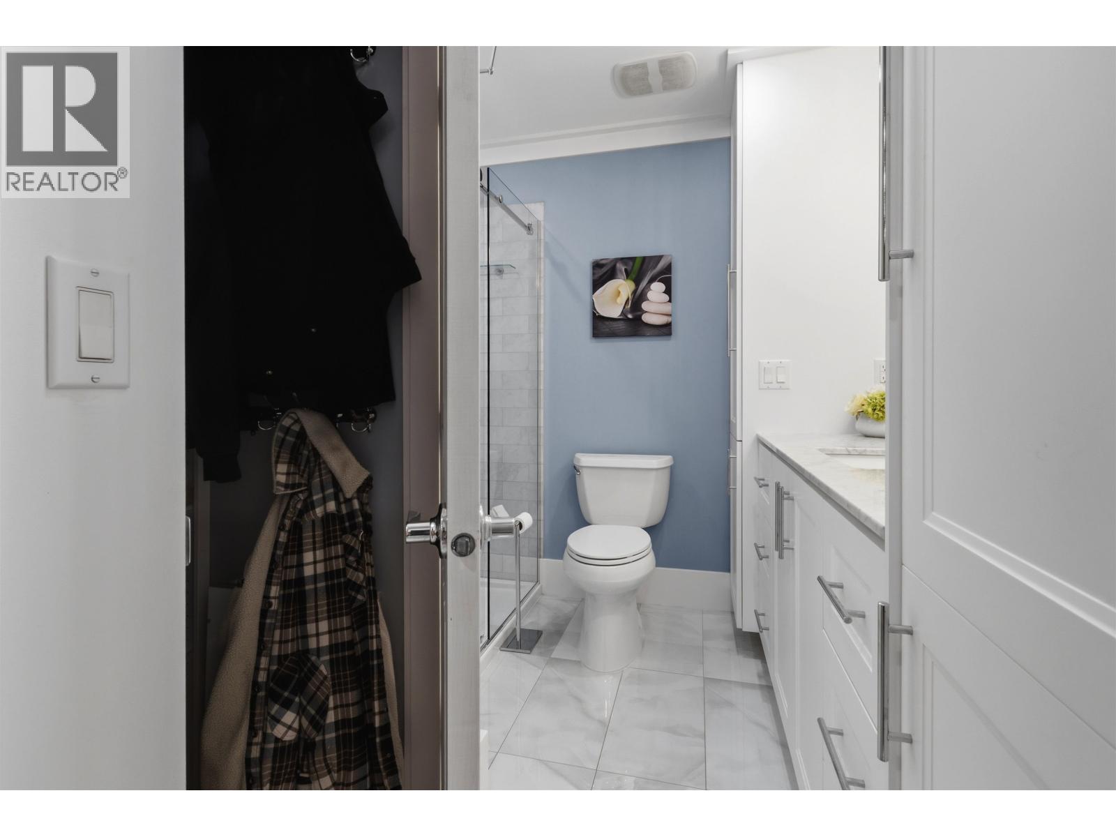 411 22150 Dewdney Trunk Road Property Photo 21
