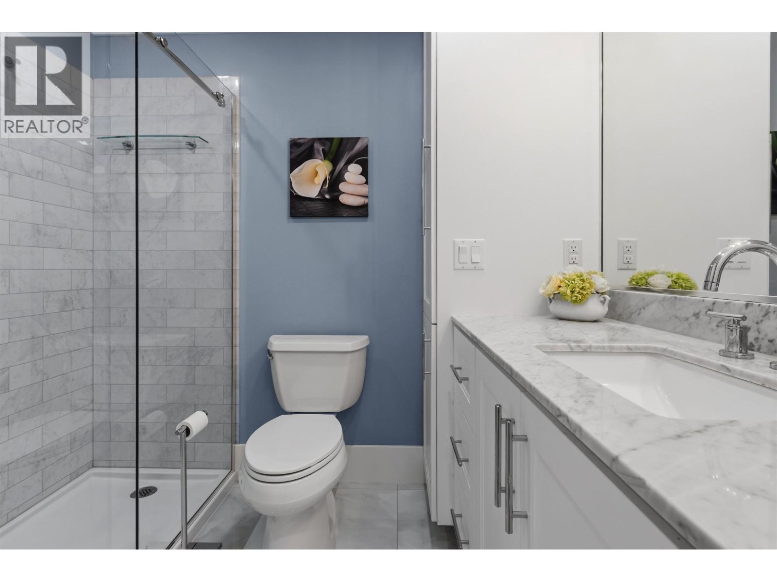 411 22150 Dewdney Trunk Road Property Photo 22