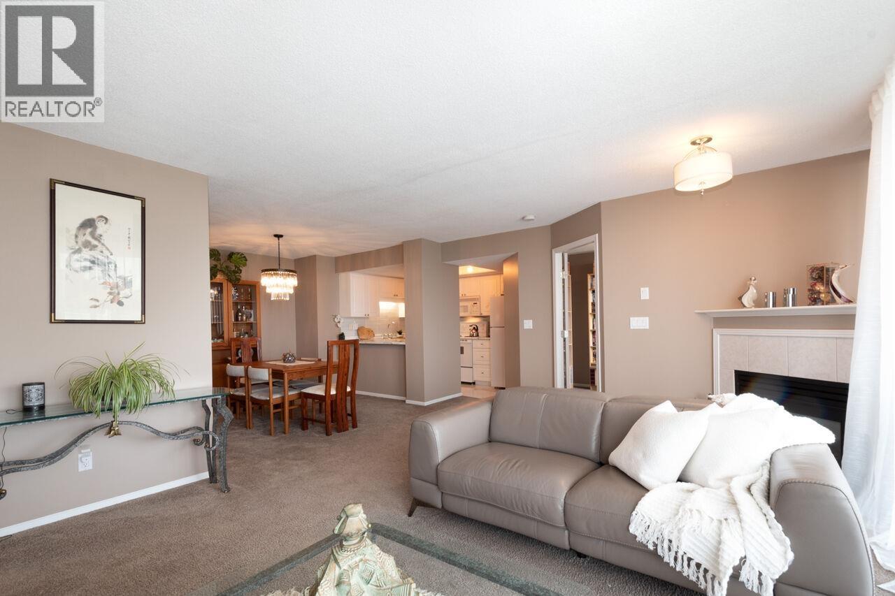 804 739 PRINCESS STREET Property Photo 1