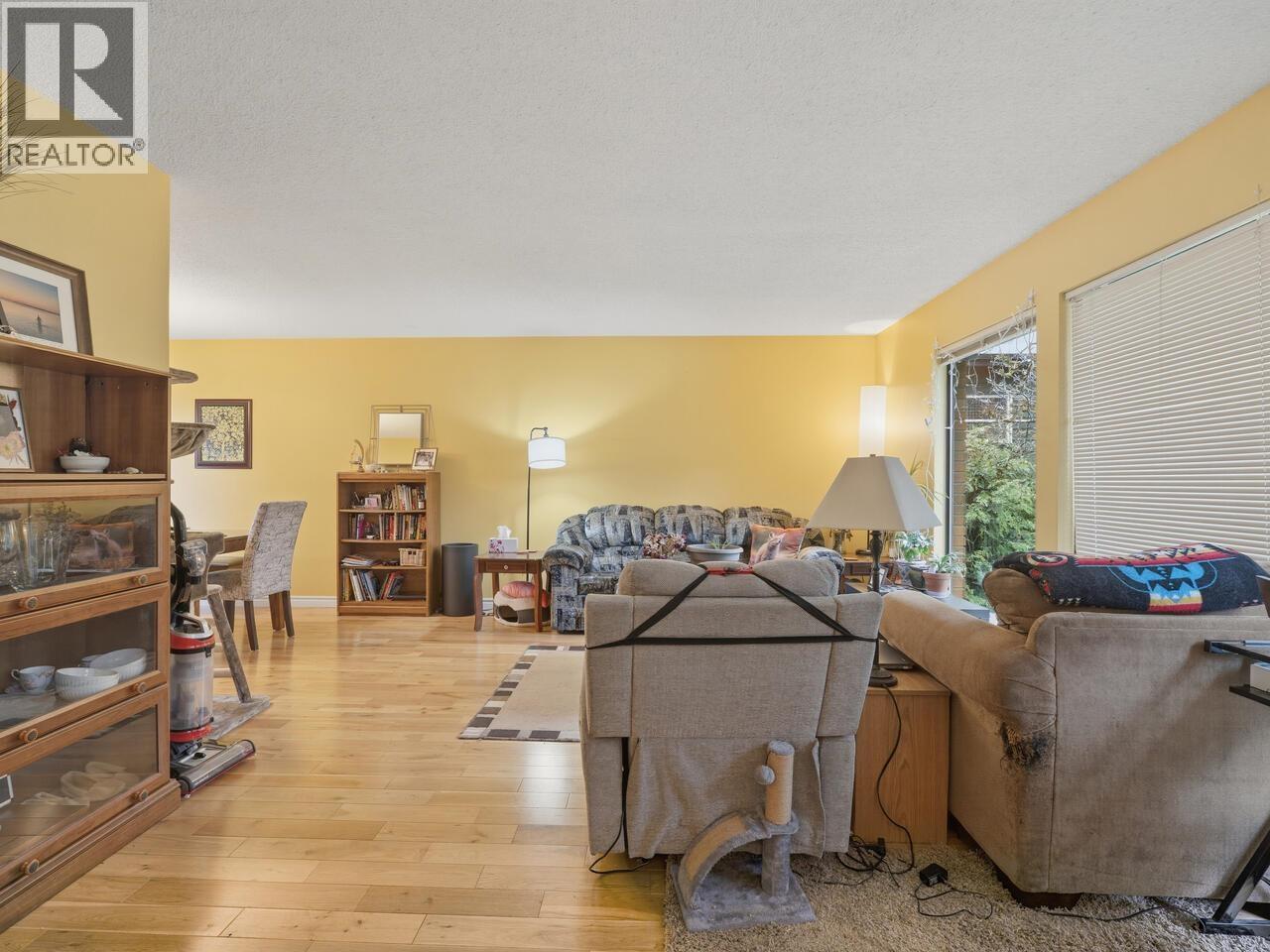 3183 Beacon Drive Property Photo 11