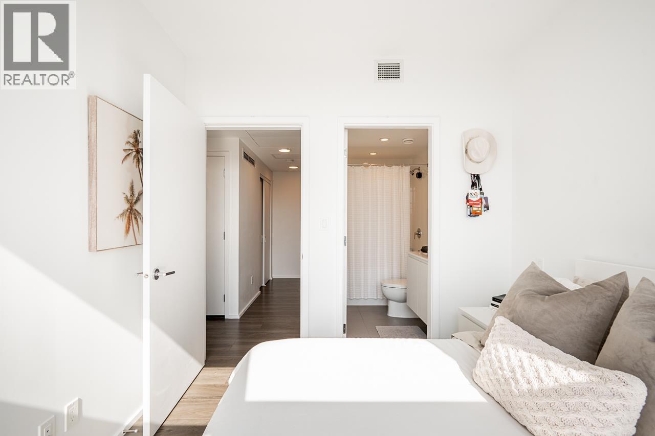 1510 3833 Evergreen Place Property Photo 16