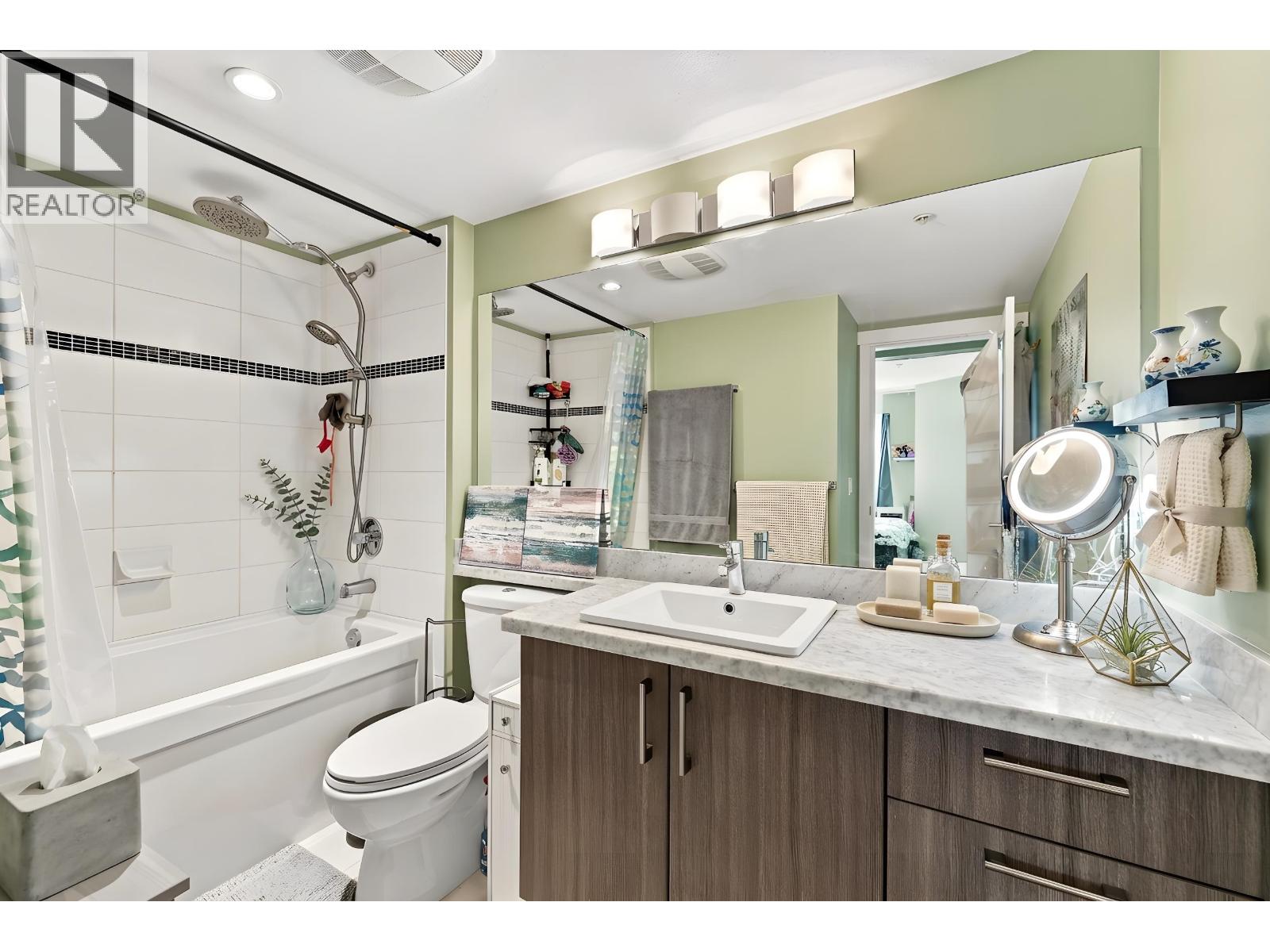 308 3178 Dayanee Springs Boulevard Property Photo 7